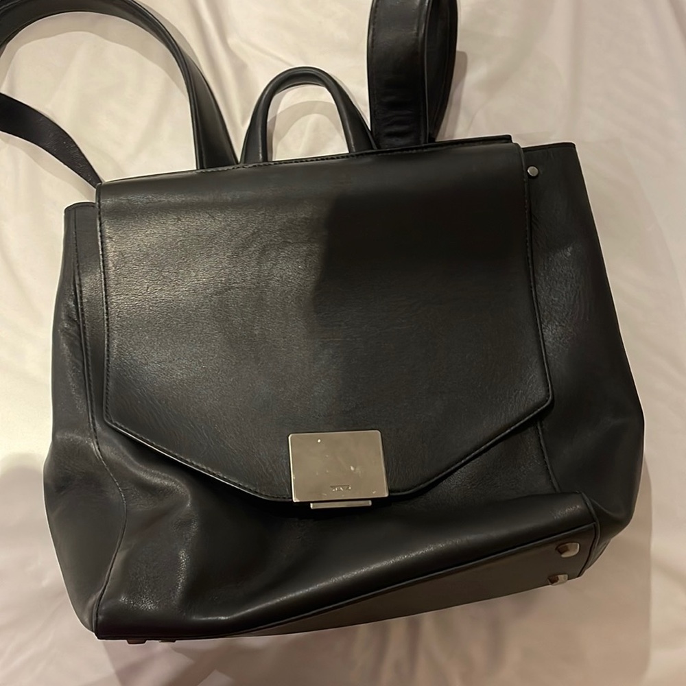Tumi good condition leather backpack